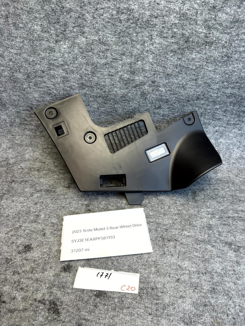 ♦️2017-2023 TESLA MODEL 3 LEFT LOWER DASHBOARD DRIVER FOOTWELL OEM, 1095413-00-H