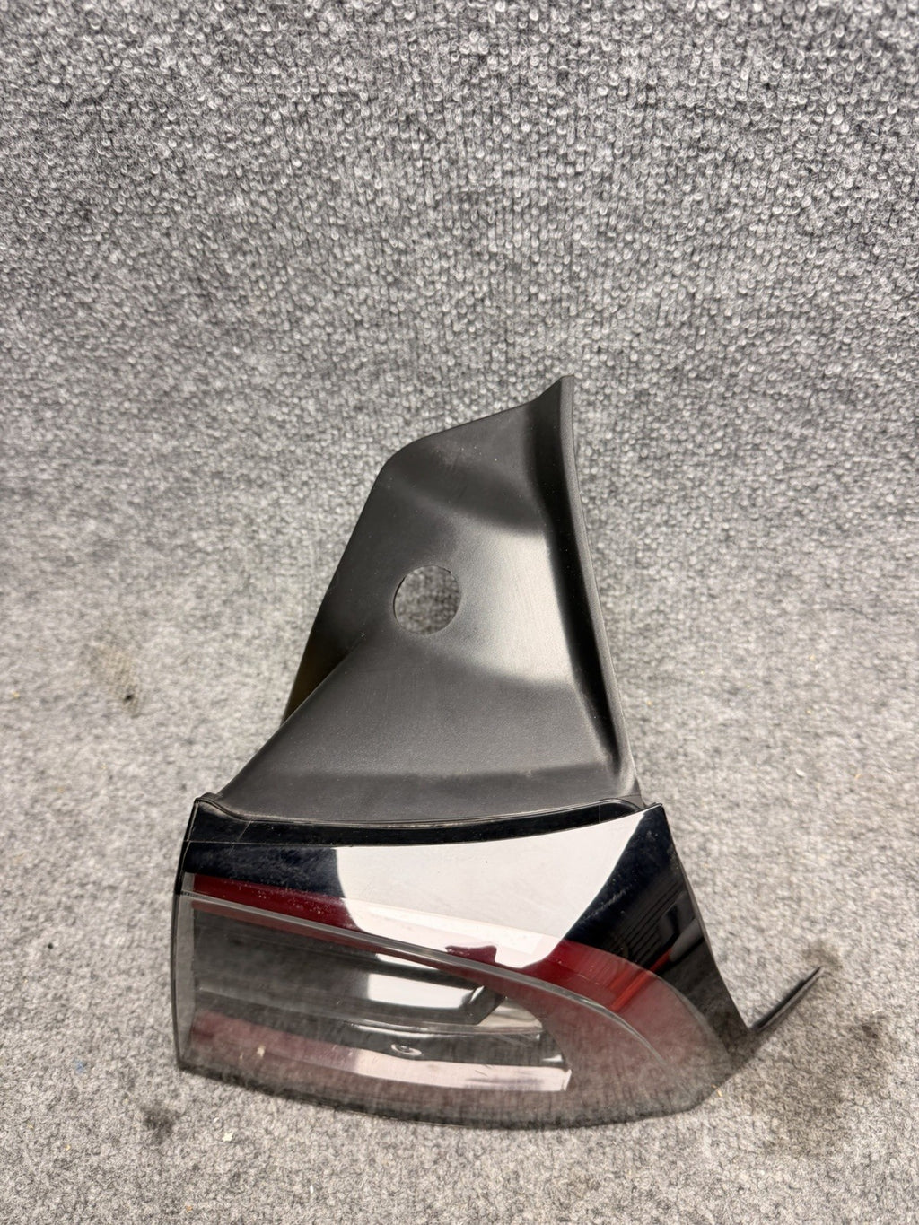2020-2024 Tesla Model Y Right Passenger Side Taillight Quarter Mounted 3 Pin OEM
