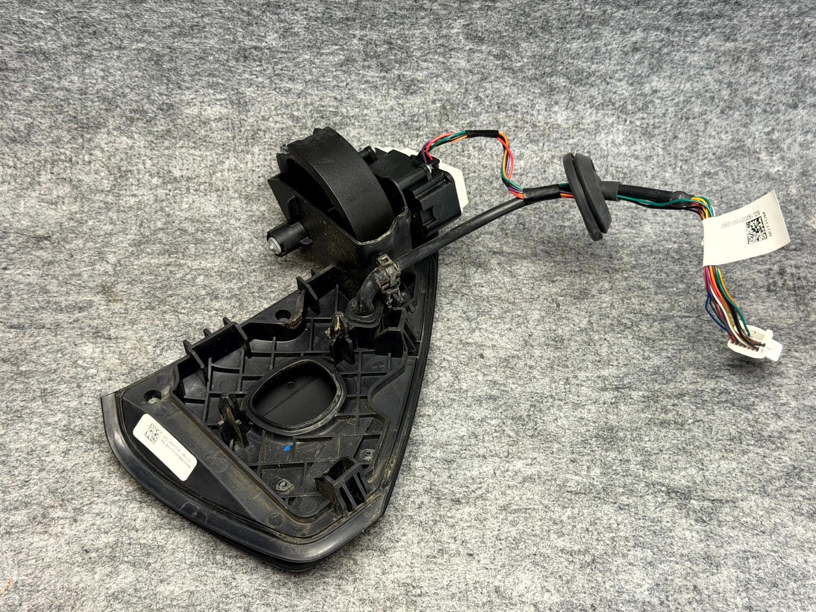 ♦️17–23 TESLA MODEL 3 REAR LEFT CHARGE PORT DOOR COVER REFLECTOR OEM, 108485400G