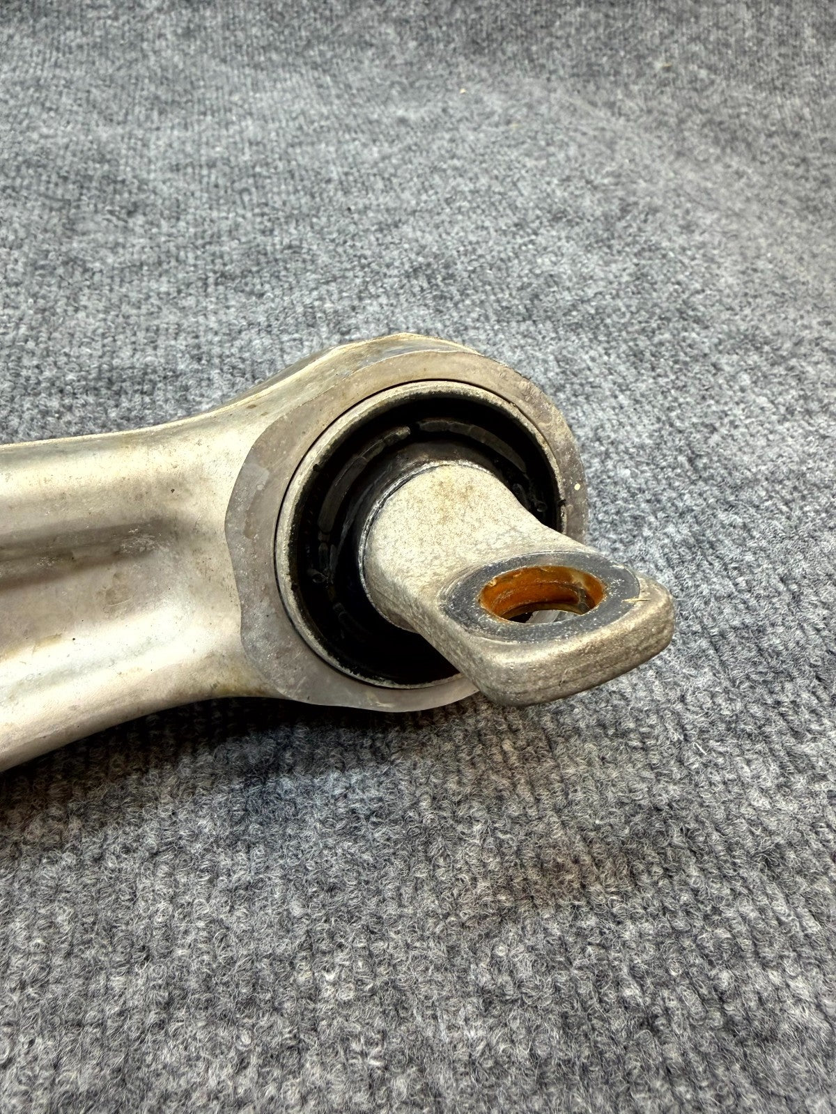 2020 - 2024 TESLA MODEL Y FRONT RIGHT / LEFT LOWER CONTROL ARM OEM, 1188341-00-C