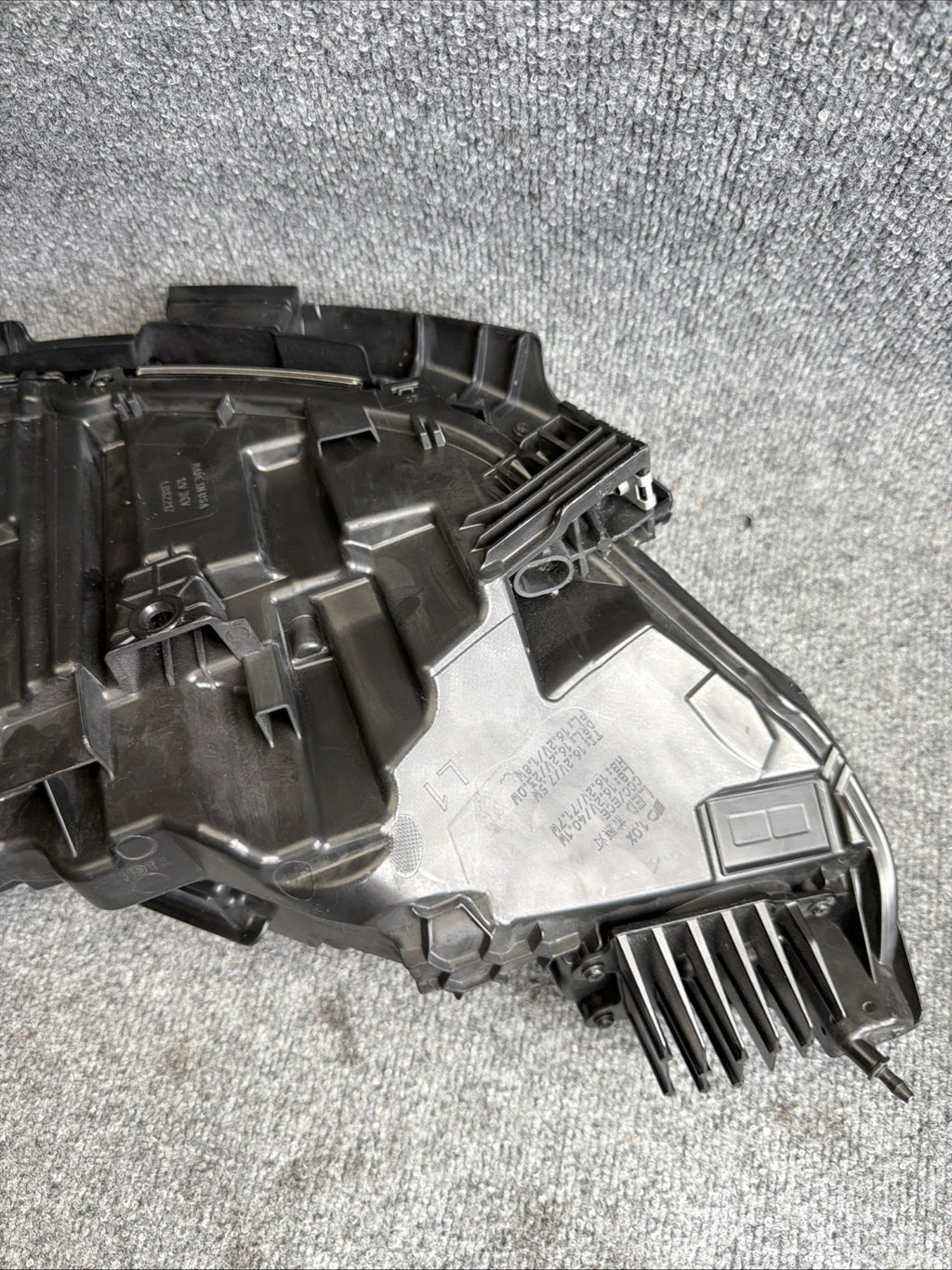 2024-2027 Tesla Model 3 Front left Driver Side LED headlight 1694086-00-G