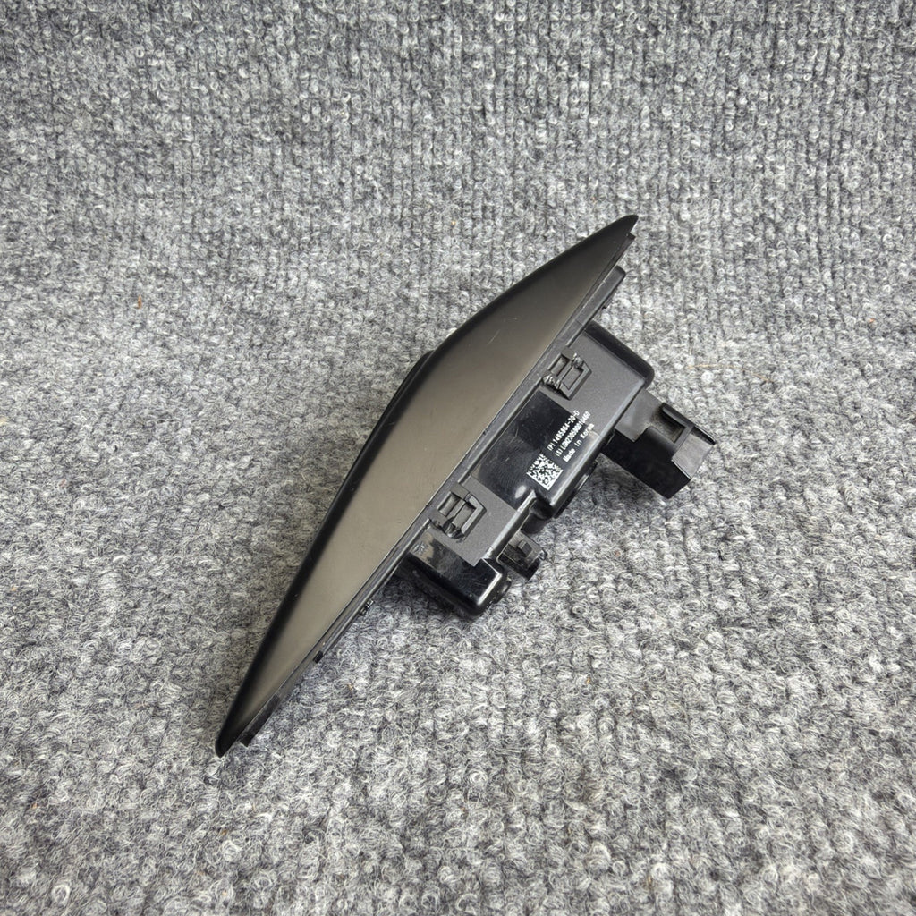 17-22 Tesla 3 Y OEM Left Side Fender Signal Camera 1495864-20-D /broken tab