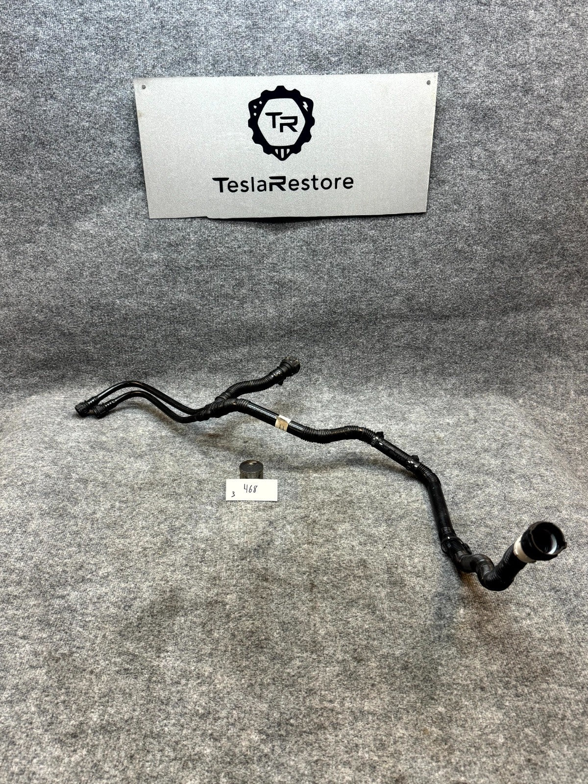 2017-2023 TESLA MODEL 3 FRONT RADIATOR OUTLET COOLANT HOSE PIPE OEM,1647662-00-E