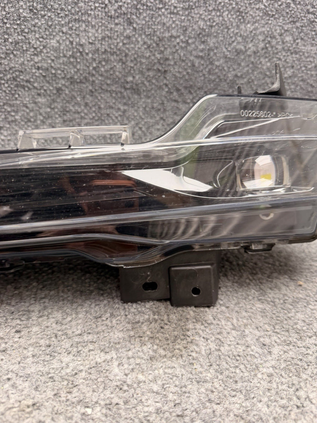 2020 - 2023 TESLA MODEL 3 Y DRIVER SIDE LEFT FOG LIGHT 3 PIN OEM