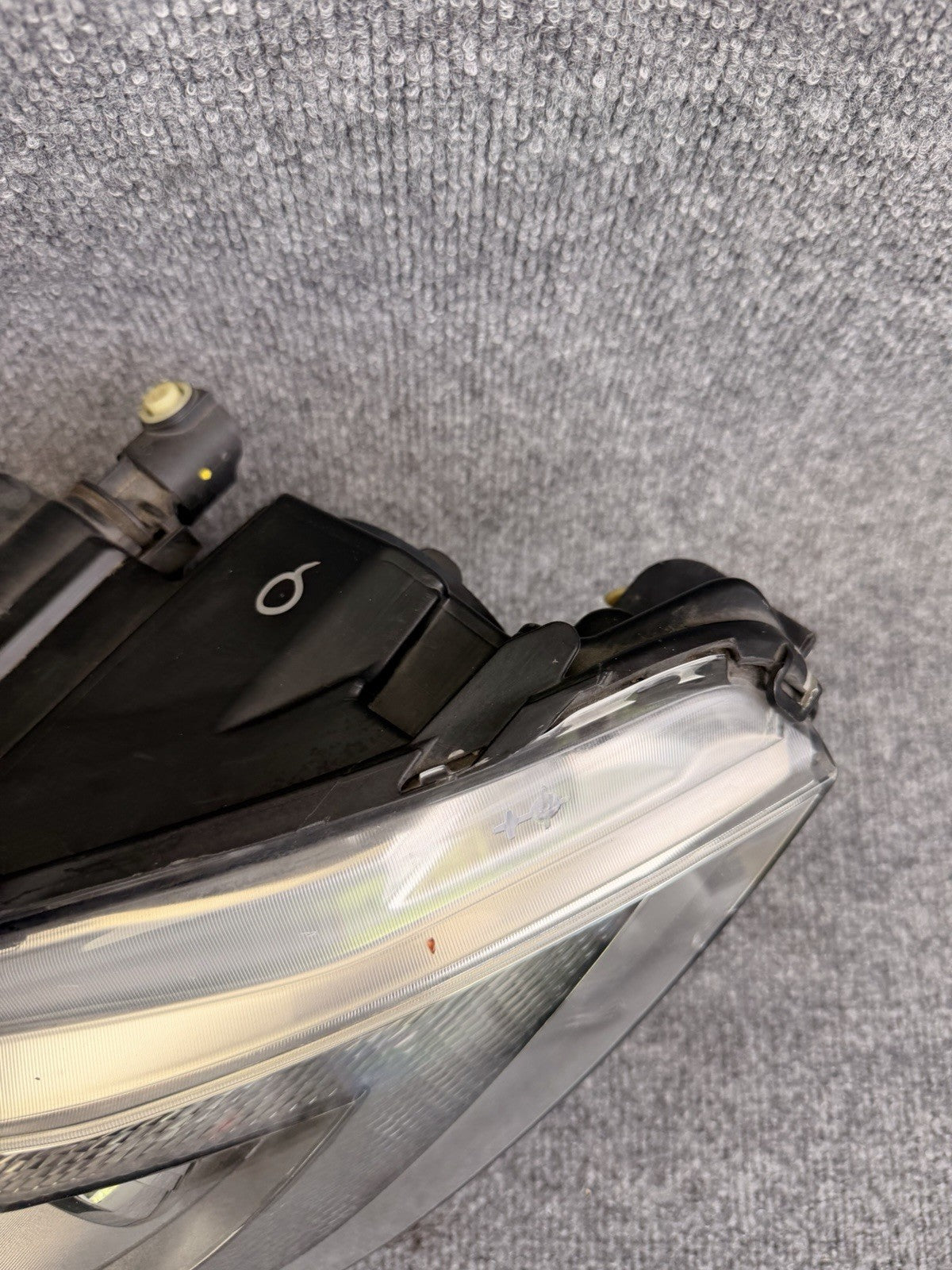 TESLA MODEL S HEADLIGHT LEFT DRIVER 2012 2013 2014 2015 XENON 6005906-00-D OEM
