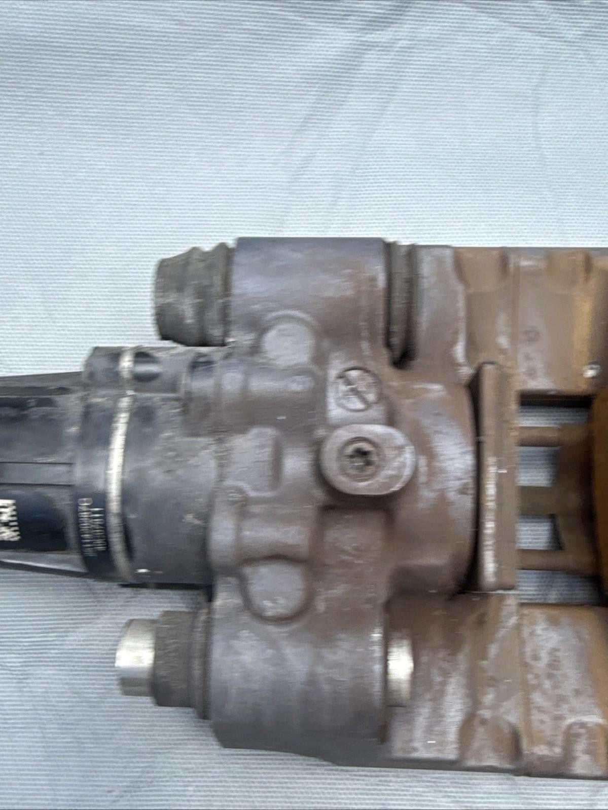 ♦️2012-2015 TESLA MODEL S REAR LEFT PARKING BRAKE CALIPER OEM, 1021252-00-D