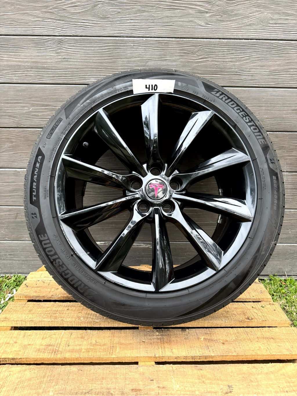 2017 - 2023 TESLA MODEL 3 Y FULL WHEEL WITH RIM SET W/ EMBLEM