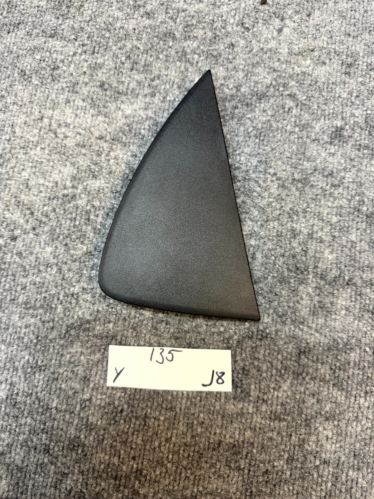 2020 - 2024 TESLA MODEL Y DASH LEFT SIDE END CAP TRIM COVER OEM, 1083361-00-D