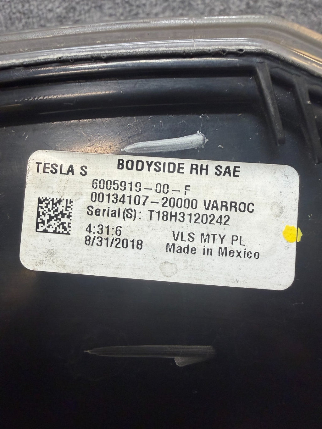 2012-2020 Tesla Model S Rear Right Outer Tail Light Assembly 6005919-00-F