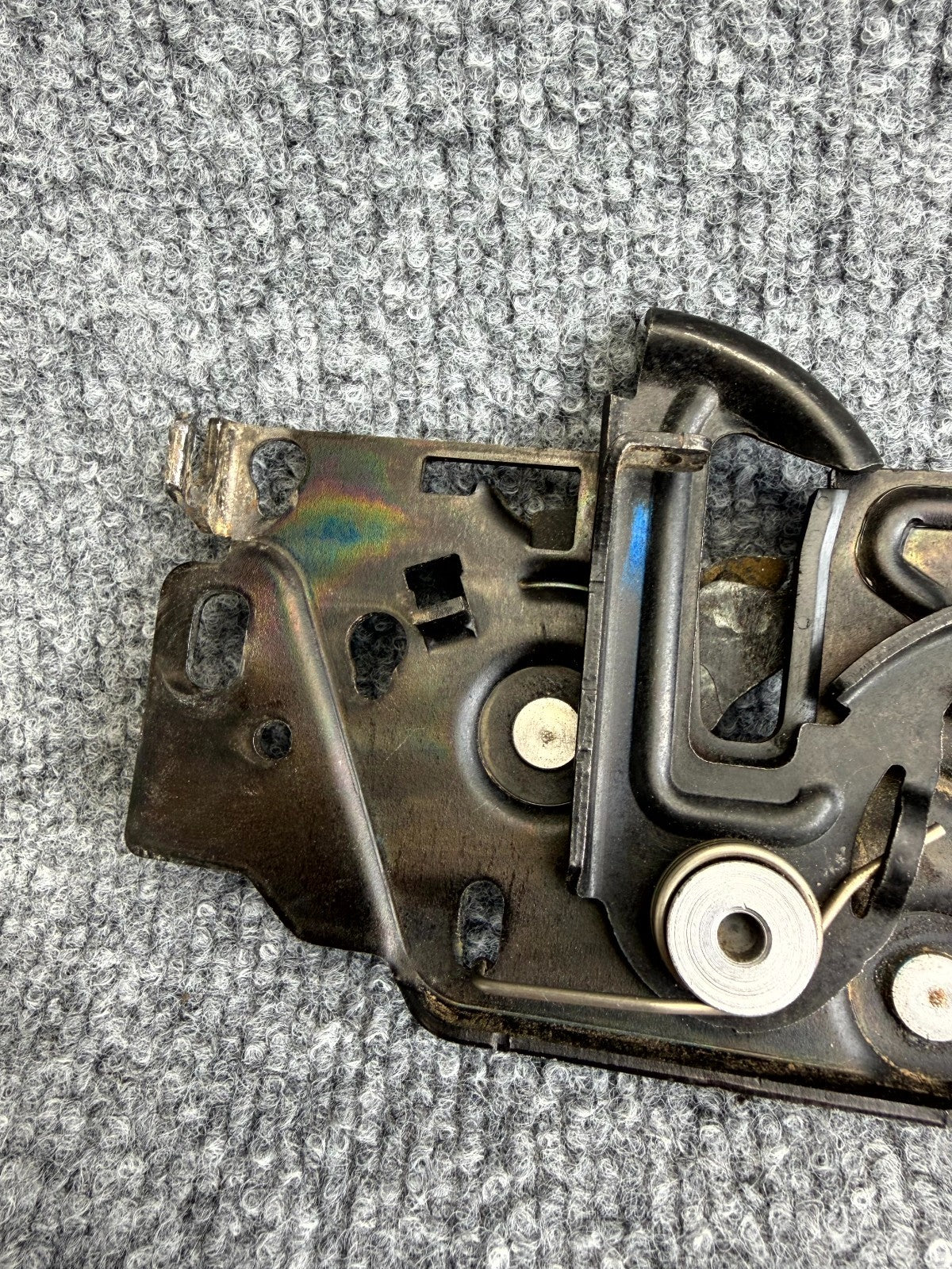 2017 - 2023 TESLA MODEL 3 HOOD BONNET LOCK LATCH OEM, 1033011-00-E