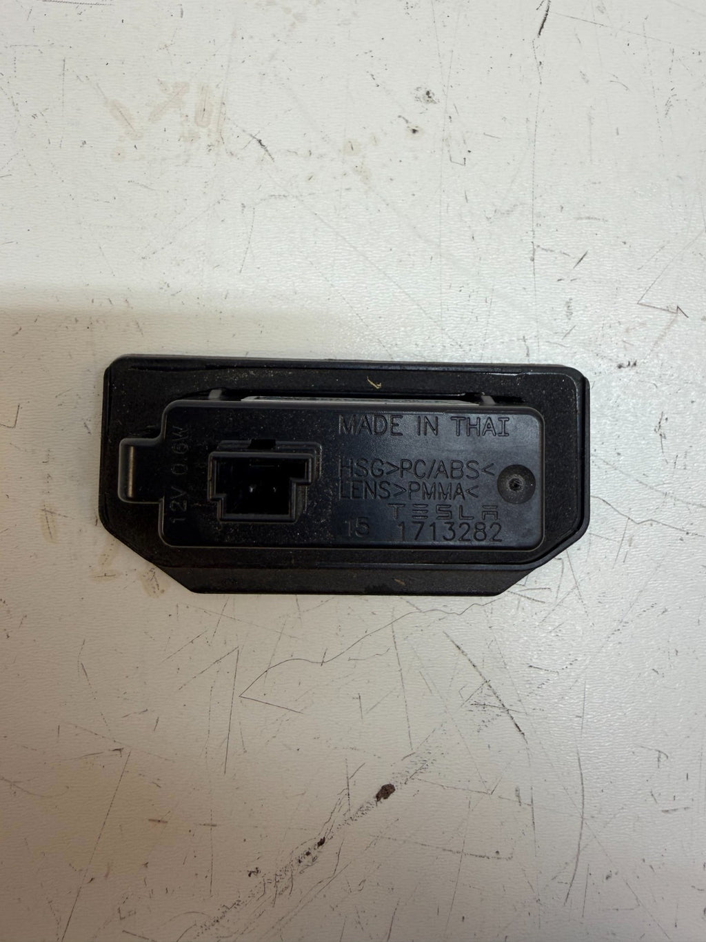 2017-2023 Tesla Model Y Rear Left or Right License Plate Light Lamp 1713282-00-A