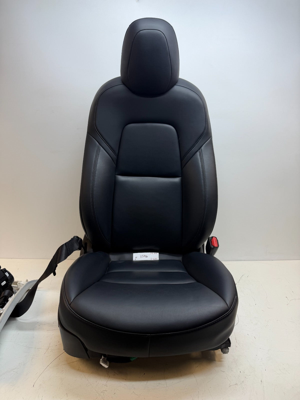 2017-2023 Tesla Model Y Front RH Passenger Seat Complete Black 1494607-00-C