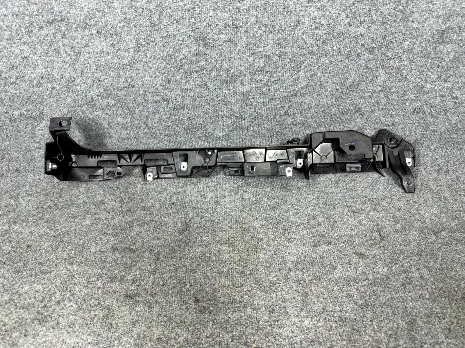 2016-2020 Tesla Model X Rear Left C-Pillar Middle Trim Bracket OEM, 1080708-00-C