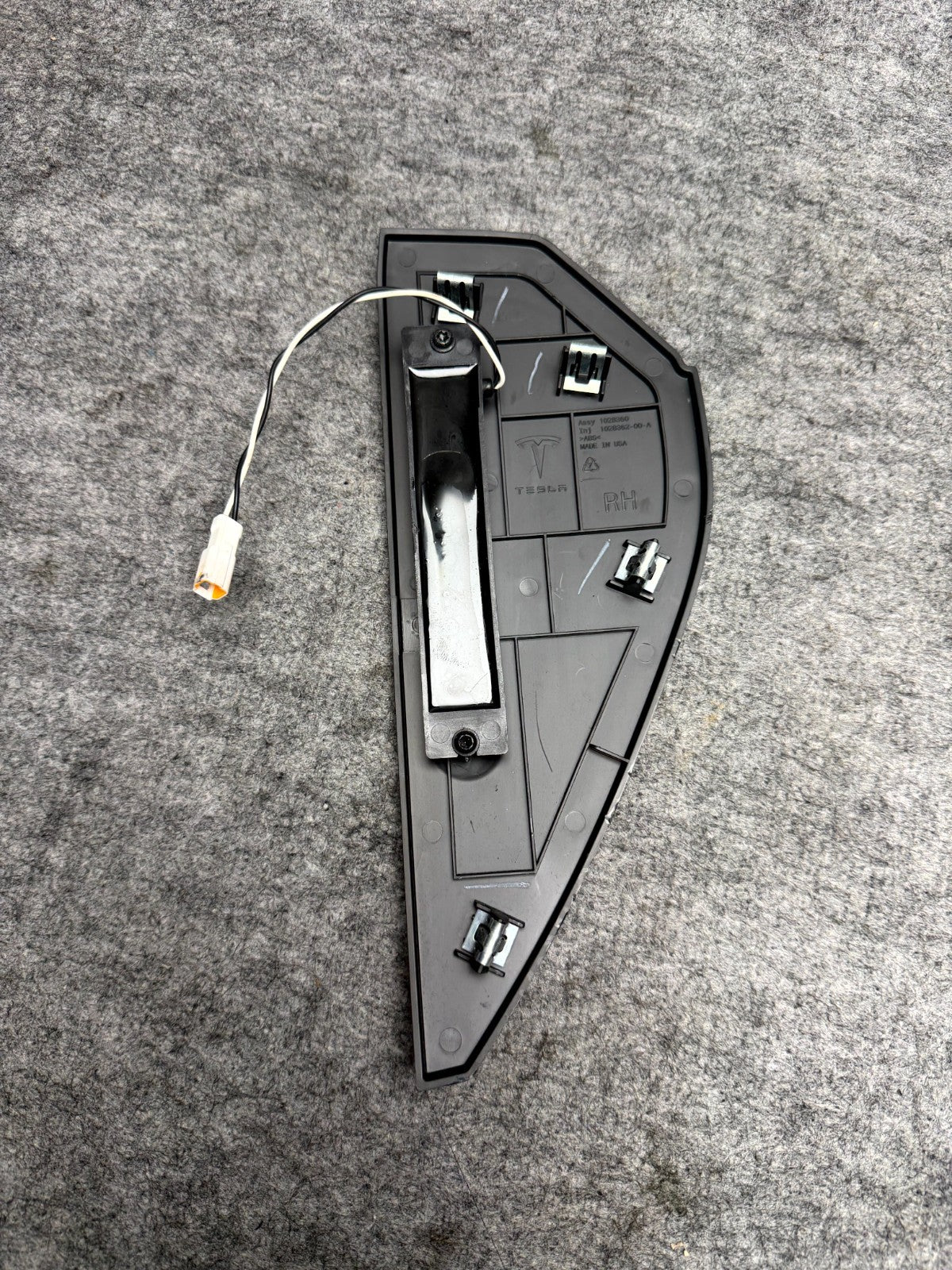 ♦️2012 - 2020 TESLA MODEL S FRONT RIGHT INSTRUMENT PANEL COVER OEM, 1009478-00-C