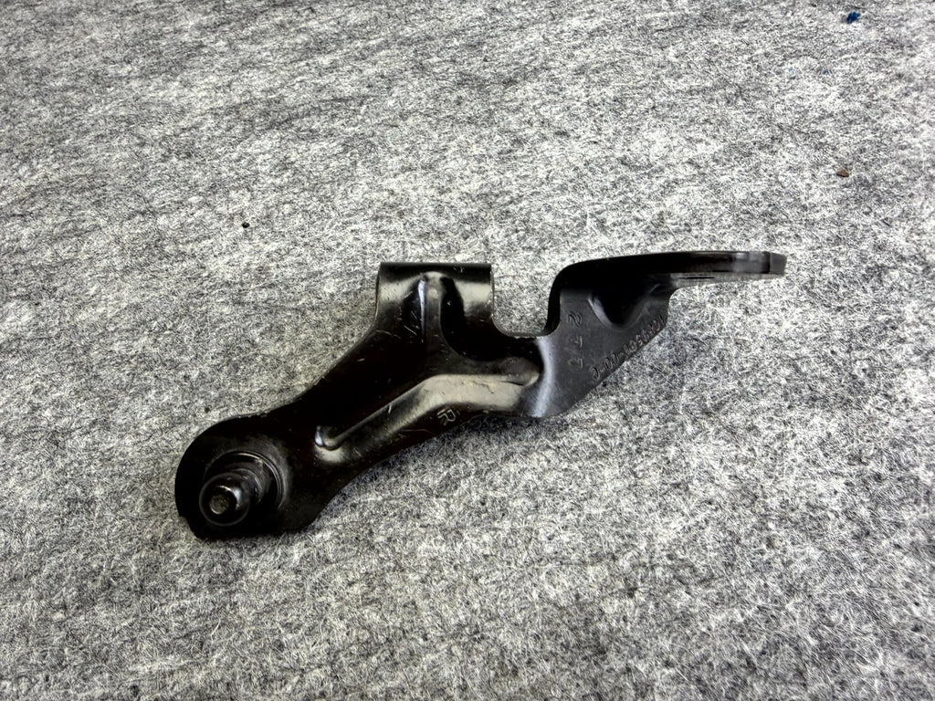 ♦️2017-2023 TESLA MODEL 3 FRONT RIGHT SIDE HOOD STRUT BRACKET OEM, 1089586-00-C
