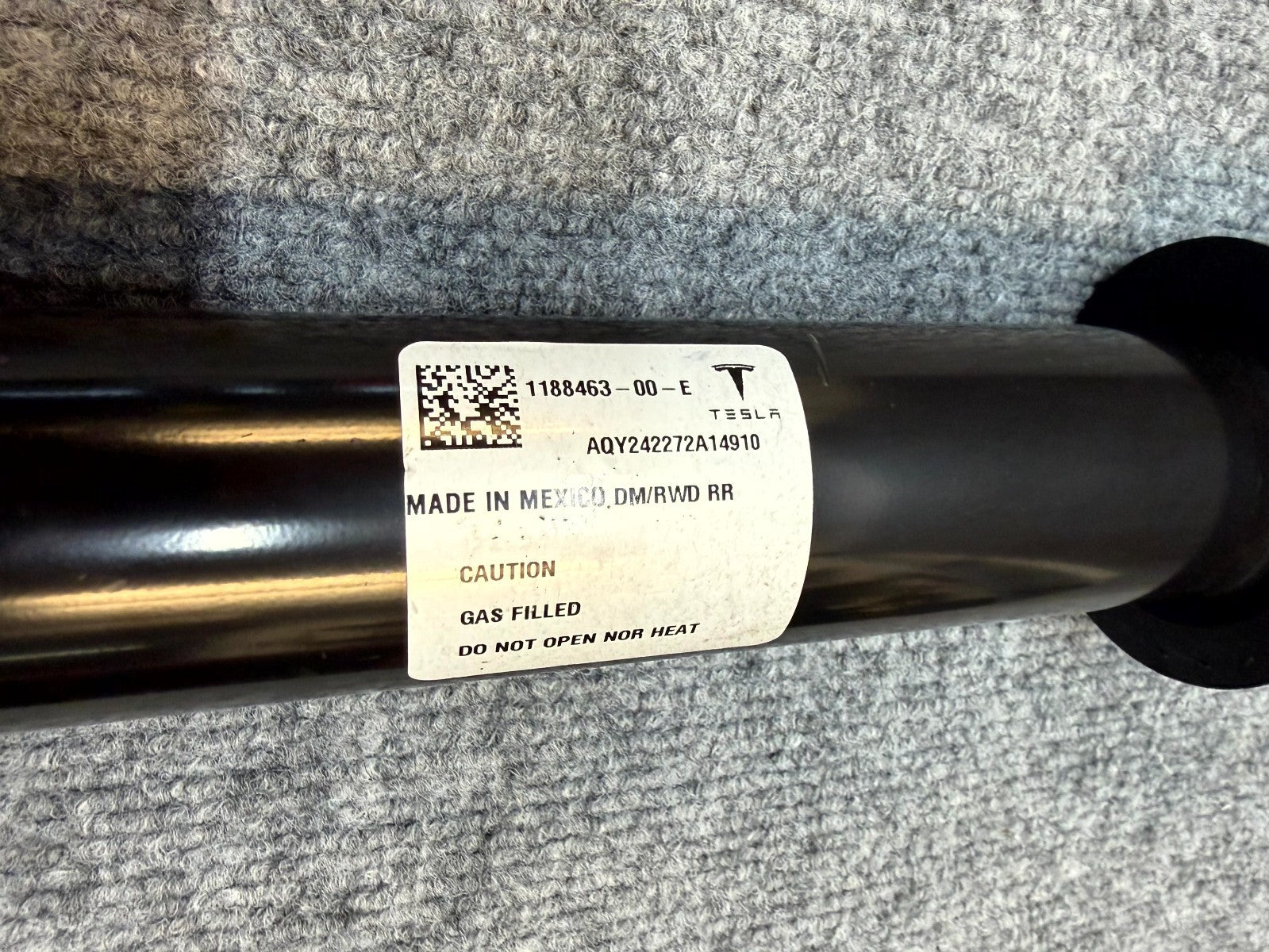 2020 - 2024 TESLA MODEL Y REAR LEFT SHOCK STRUT ABSORBER OEM, 1188463-00-E