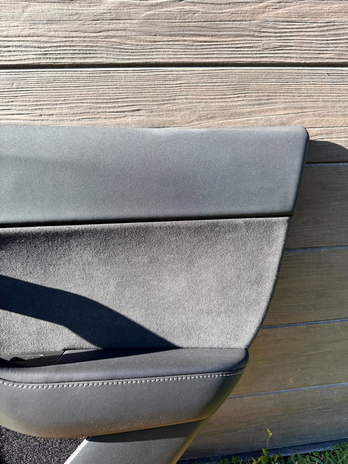 2020-2024 TESLA MODEL Y REAR RIGHT SIDE DOOR TRIM COVER PANEL OEM, 1997297-00-D