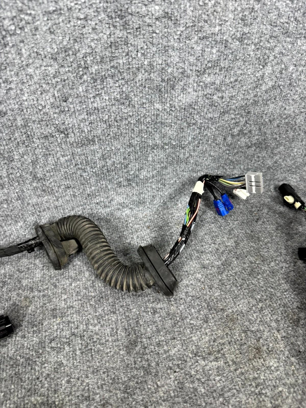 2016-2020 Tesla Model X Front Right Side Door Wiring Harness OEM, 1032440-00-G