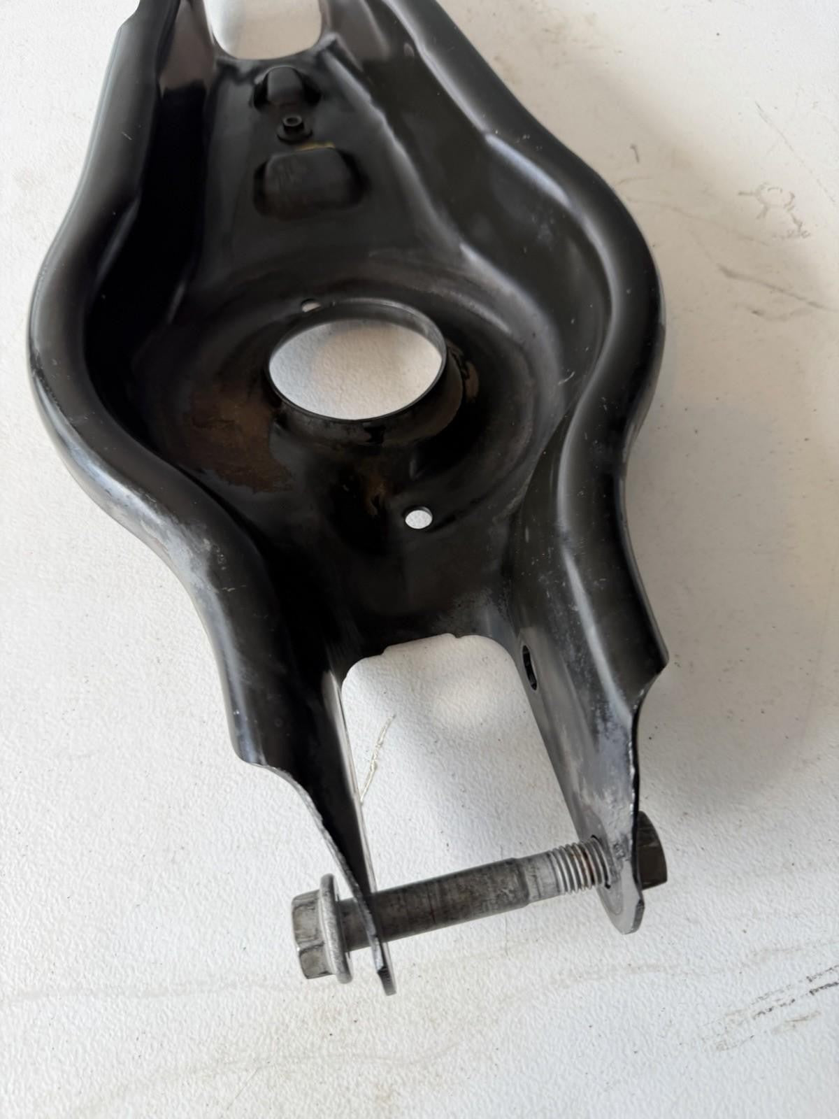 17-22 TESLA Model Y/3 Rear Suspension Lower Control Arm LH/RH 104445100 5927 S15