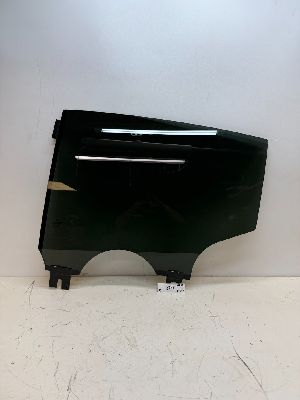2016-2020 Tesla Model X Rear Left Side Door Window Door Glass OEM 43R-004553