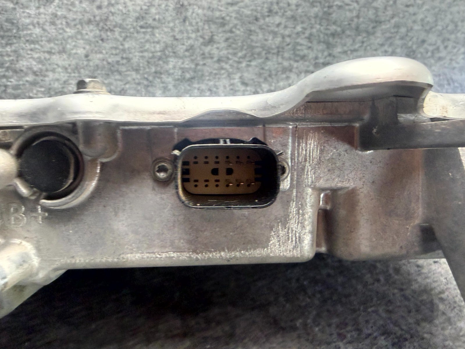 ♦️16-20 TESLA MODEL X FRONT JUNCTION HIGH POWER DISTRIBUTION UNIT OEM 104967800H