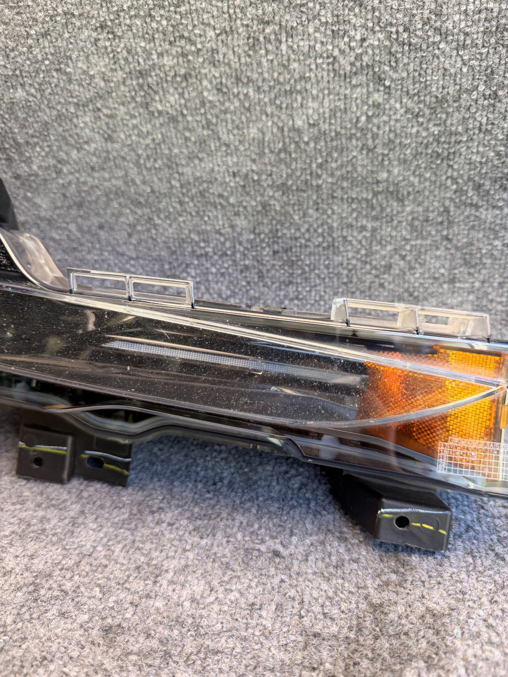 2017-2023 TESLA MODEL 3 RIGHT PASSENGER SIDE LED FOG LIGHT LAMP 1077392-00-C