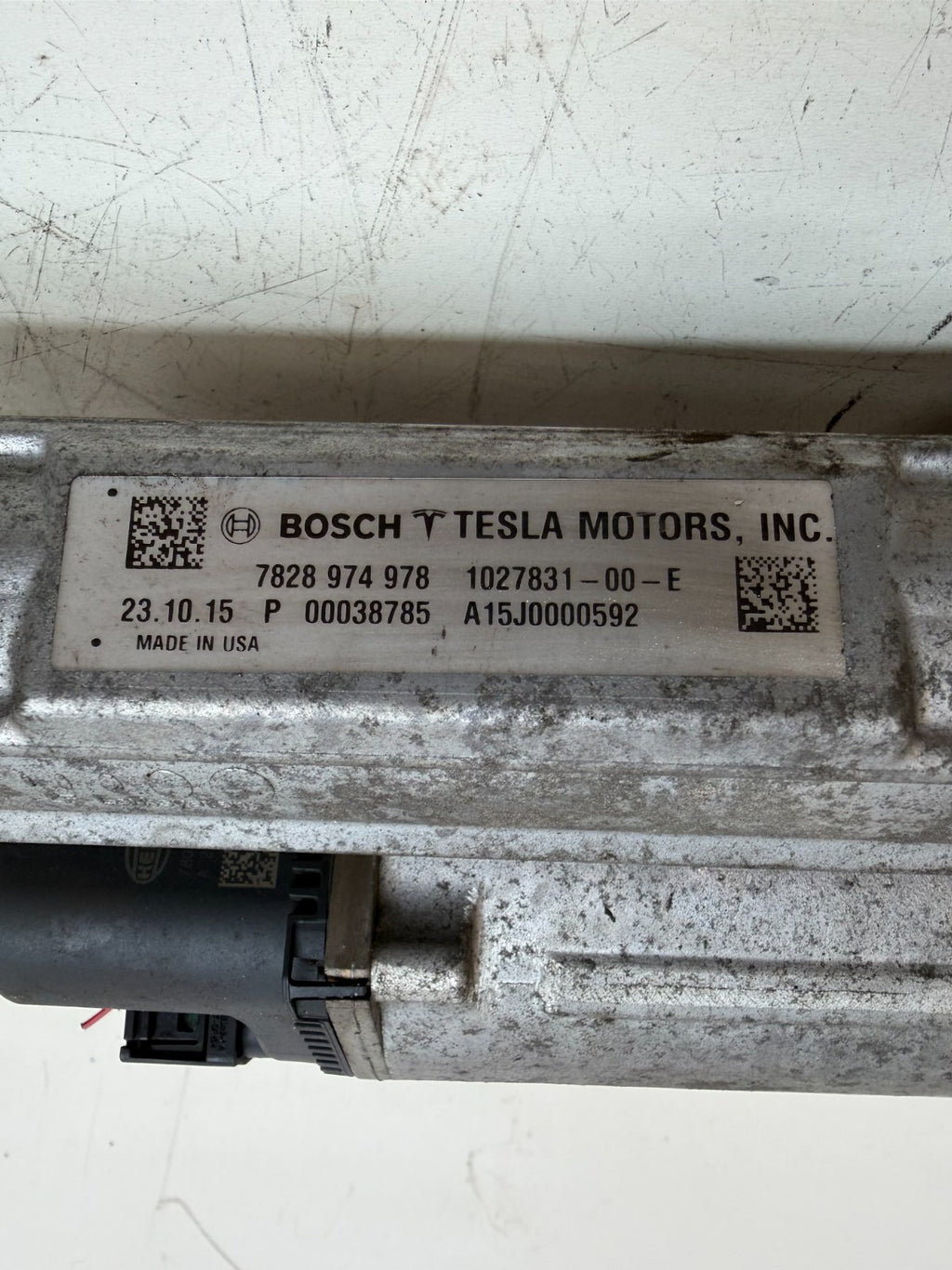 2016-2020 Tesla Model X Power Steering Gear Rack And Pinion OEM 1027831-00-E