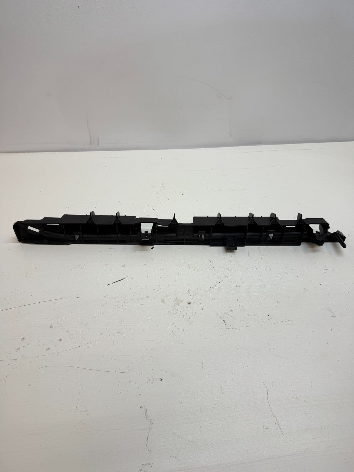 2020-2024 Tesla Model Y Front Right Bumper A-Lower 12V Bracket 1521705-00-C