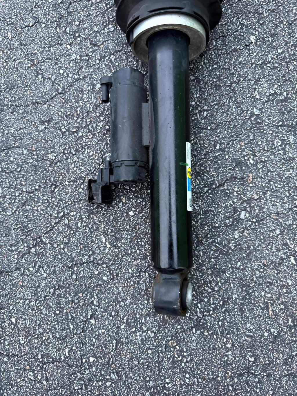 ♦️2016-2020 TESLA MODEL X REAR LEFT AIR SHOCK STRUT ABSORBER OEM, 1027062-00-C