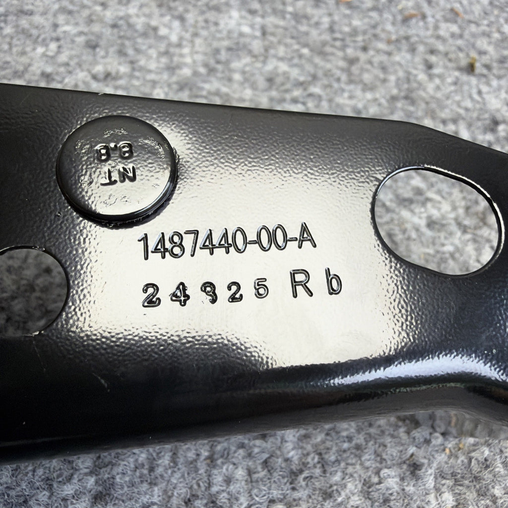 ✅NEW! Tesla Model Y Front Right Fender Bracket 1487440-00-A