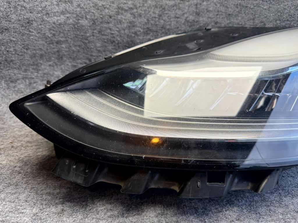 ♦️2017-2023 TESLA MODEL 3 FRONT LEFT SIDE HEADLIGHT ASSEMBLY OEM, 1077371-00-K