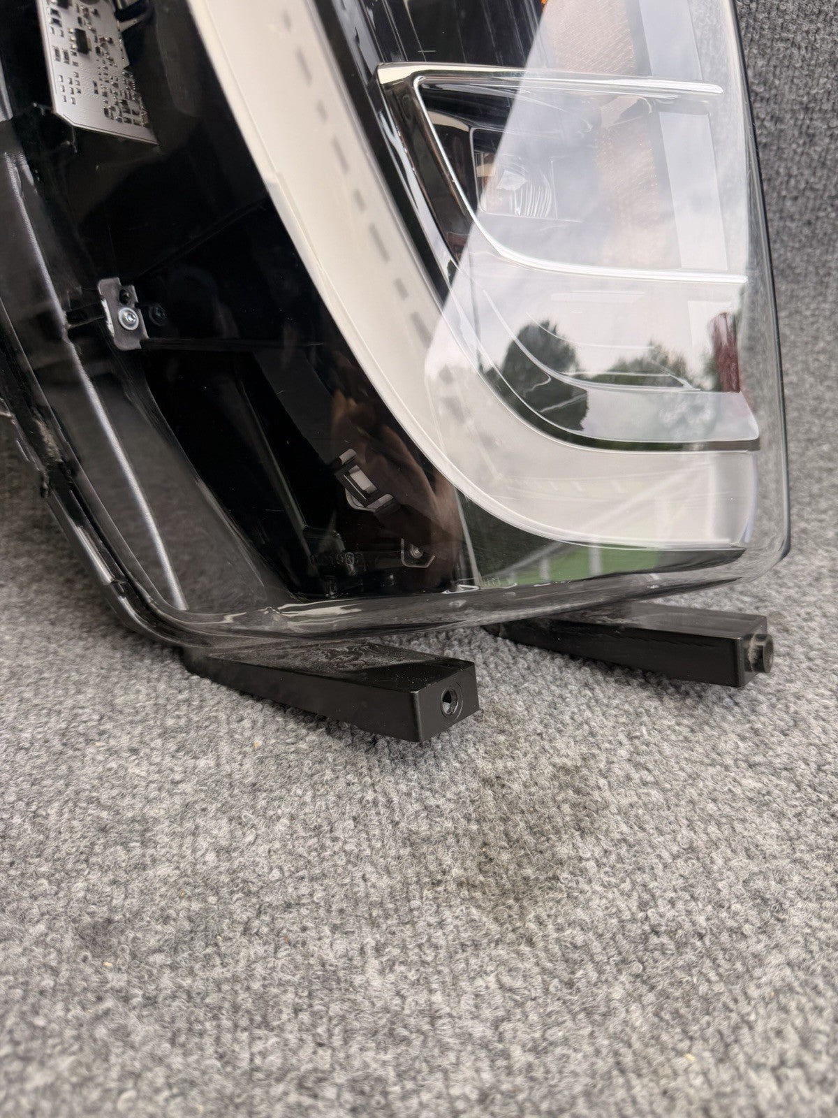 2016 - 2020 TESLA MODEL X FRONT RIGHT PASSENGER SIDE FOG LIGHT LAMP OEM