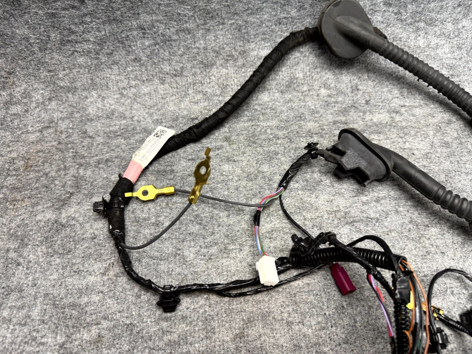 ♦️2017 – 2023 TESLA MODEL 3 TRUNK WIRING HARNESS WIRES OEM, P1068789-00-G
