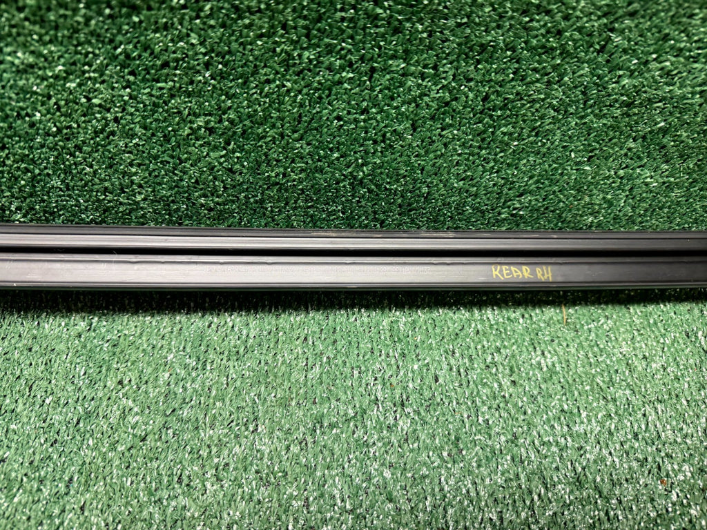 ♦️2020-2023 TESLA MODEL Y REAR RIGHT SIDE DOOR INNER BELT SEAL OEM, 1500065-00-C