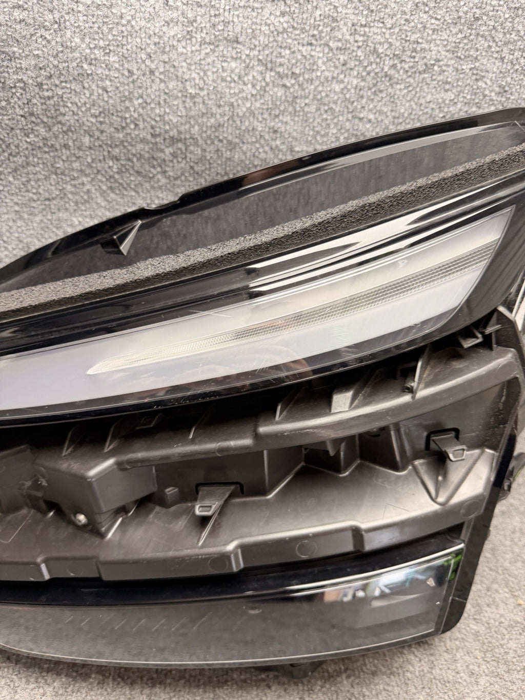 2025 2026 Tesla Model Y Juniper Left Driver Side LED Headlight OEM 1918347-00-E