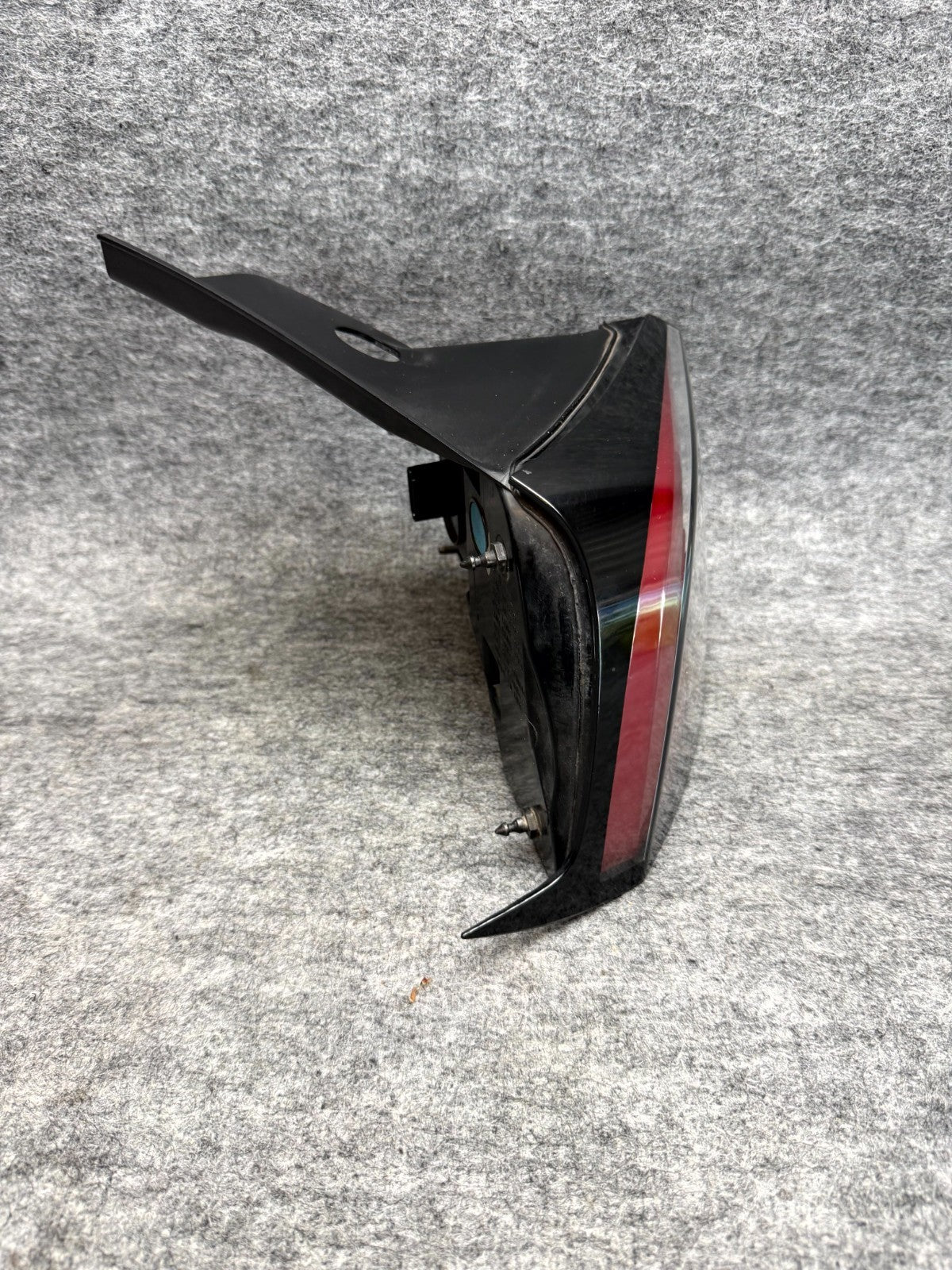 ♦️2017-2023 TESLA MODEL 3 REAR LEFT DRIVER SIDE TAILLIGHT LAMP OEM, 1077397-00-H
