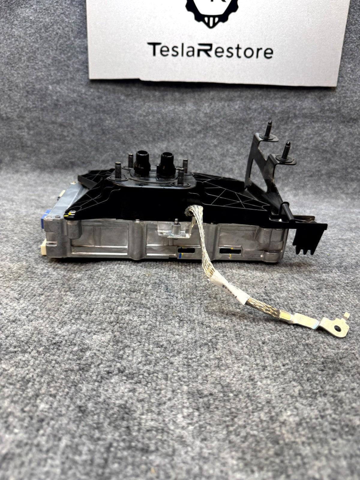 2017 - 2023 TESLA MODEL 3 ENTERTAINMENT MEDIA CONTROL MODULE OEM, 1681271-00-G