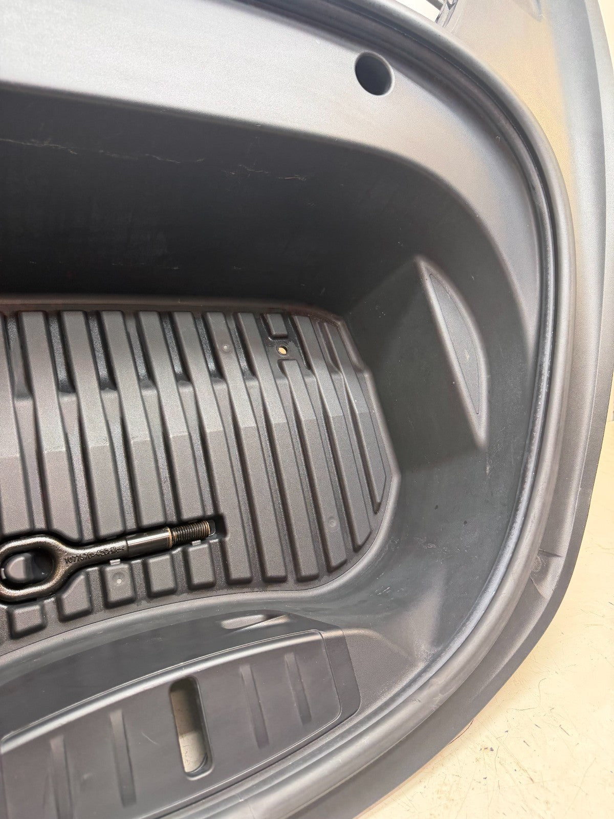 2017-2023 TESLA MODEL 3 FRONT TRUNK FLOOR STORAGE TRAY COMPARTMENT 1526738-00-B
