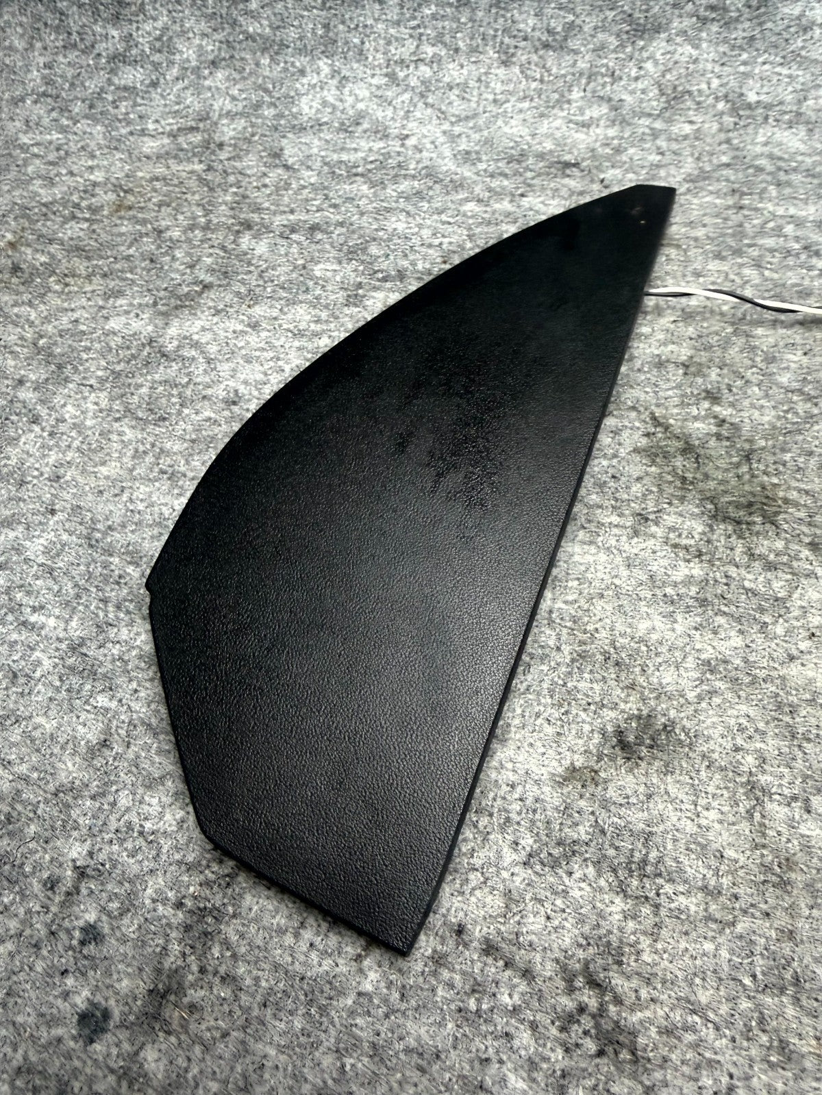 ♦️12–20 TESLA MODEL S FRONT LEFT SIDE DASHBOARD COVER W/ SENSOR OEM 1002302-00-A