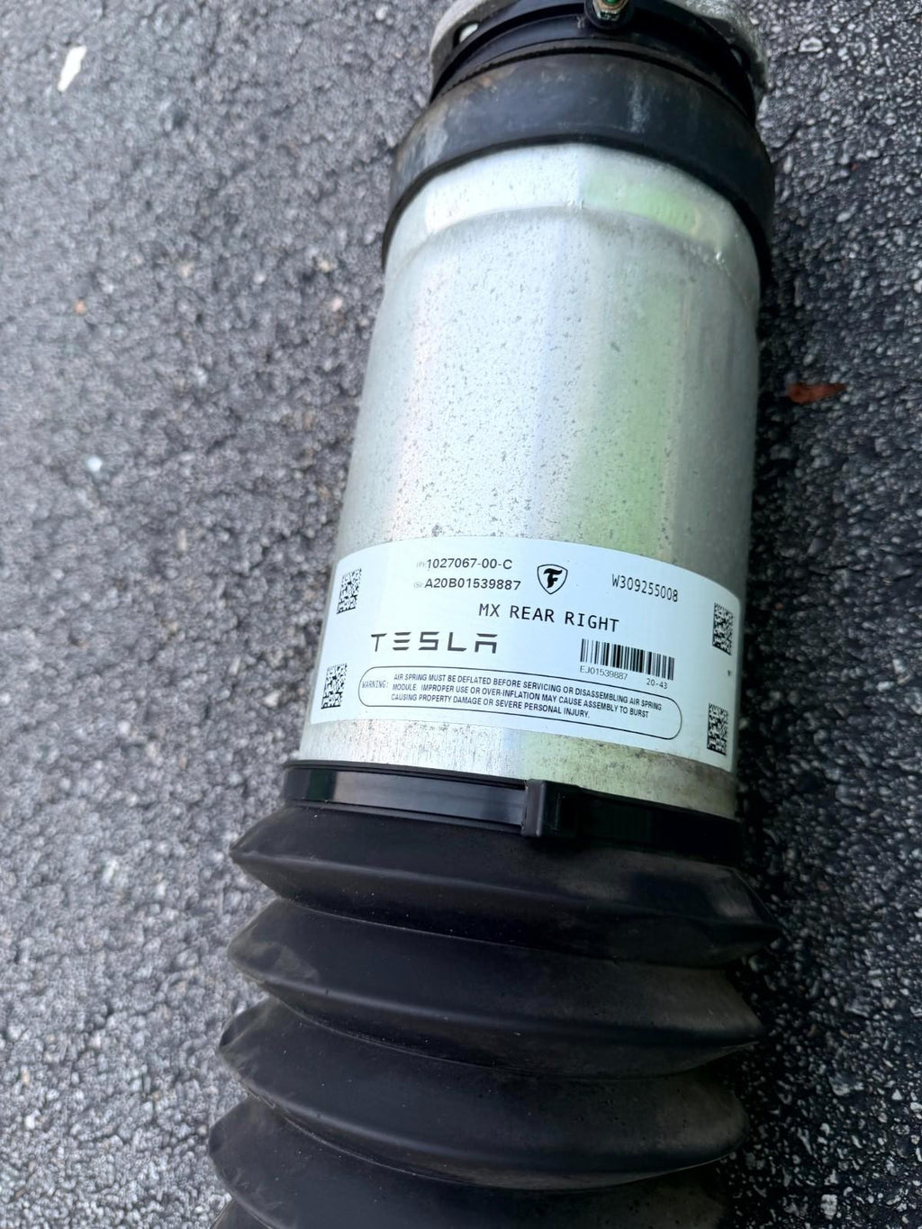 ♦️2016-2020 TESLA MODEL X REAR RIGHT AIR SHOCK STRUT ABSORBER OEM, 1027067-00-C