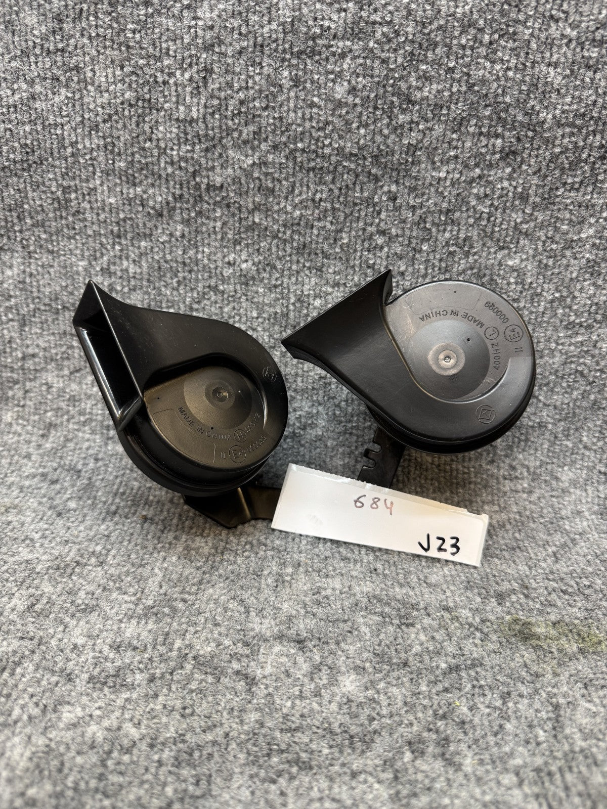 2017-2024 TESLA MODEL 3 Y LEFT/RIGHT LOW/HIGH PITCH HORN BRACKET OEM, 150724200B