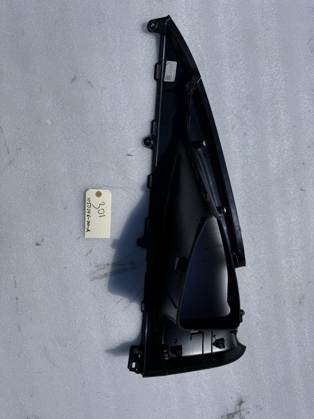 ♦️2016-2020 TESLA MODEL X REAR RIGHT SIDE C PILLAR TRIM COVER OEM, 1035960-04-D