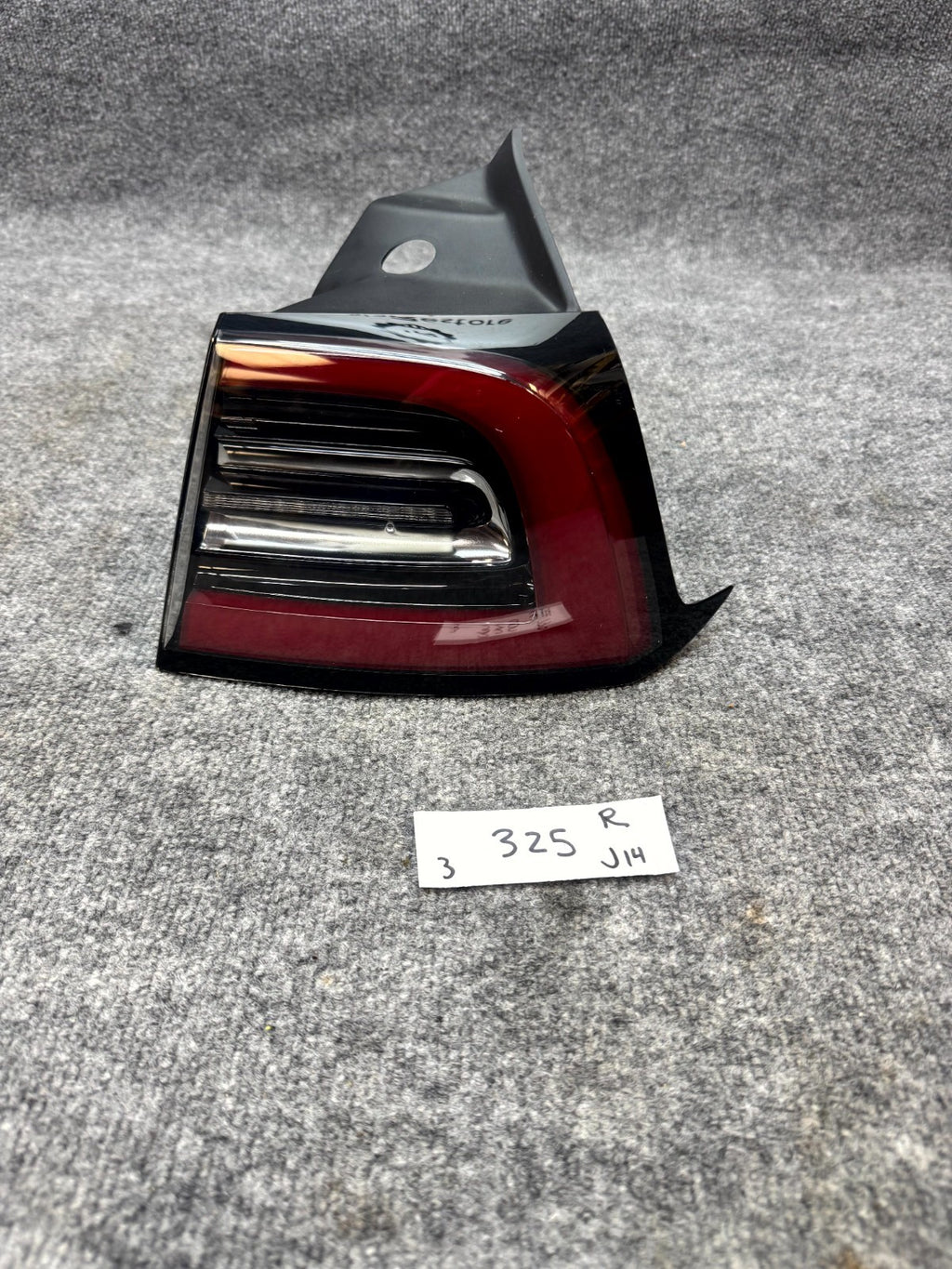 2017-2023 TESLA MODEL 3 REAR RIGHT SIDE OUTER LED TAILLIGHT LAMP OEM, 107739800G