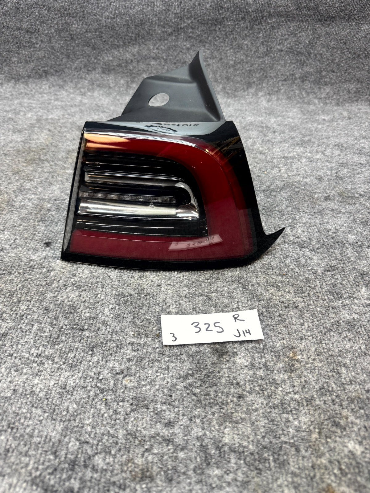 2017-2023 TESLA MODEL 3 REAR RIGHT SIDE OUTER LED TAILLIGHT LAMP OEM, 107739800G
