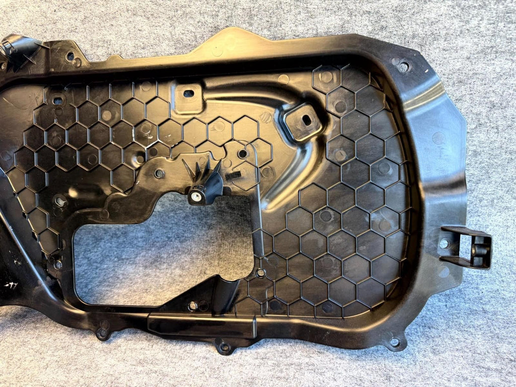 ♦️17-23 TESLA MODEL 3 FRONT RIGHT  DOOR INNER CLOSEOUT PANEL OEM, 1092147-00-D