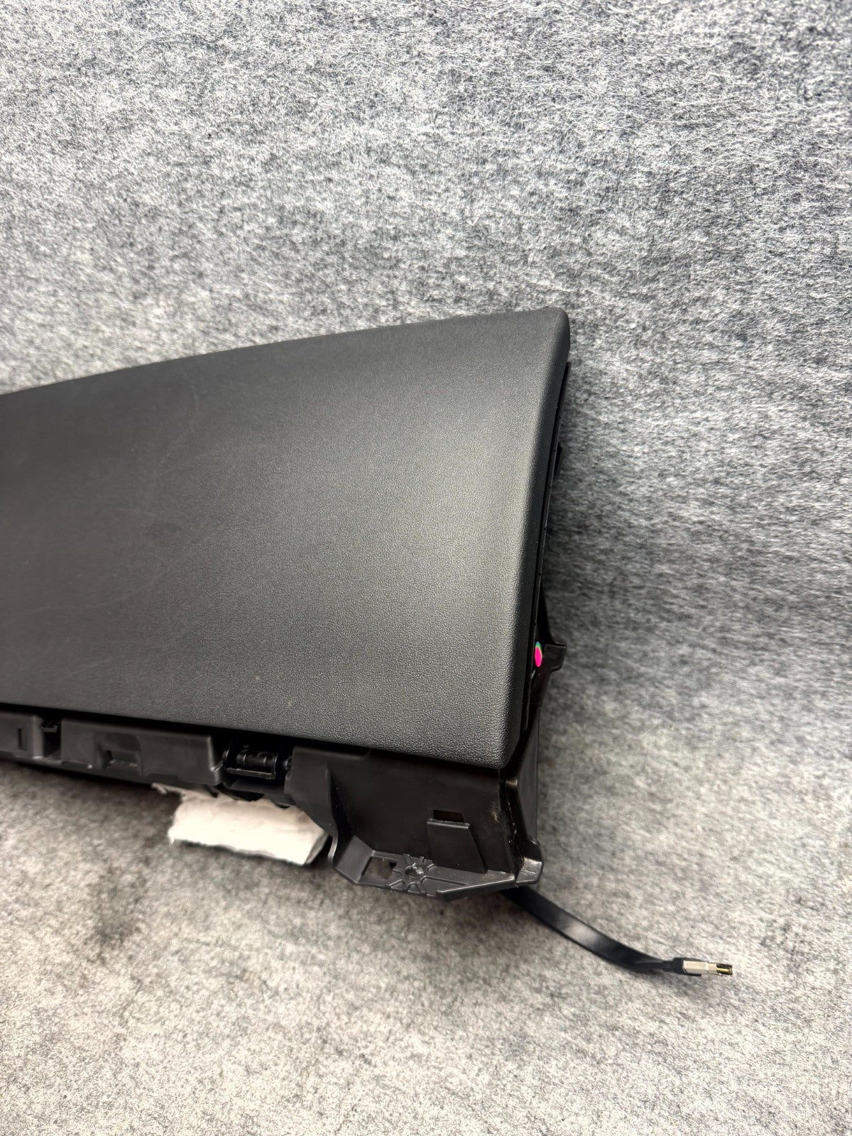 ♦️2017-2023 TESLA MODEL 3 DASHBOARD GLOVE BOX STORAGE COMPARTMENT OEM, 108334000