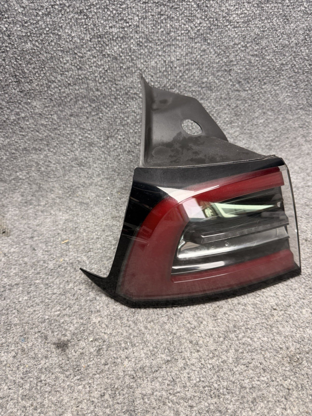 2020-2024 Tesla Model Y Right Passenger Side Taillight Quarter Mounted 3 Pin OEM