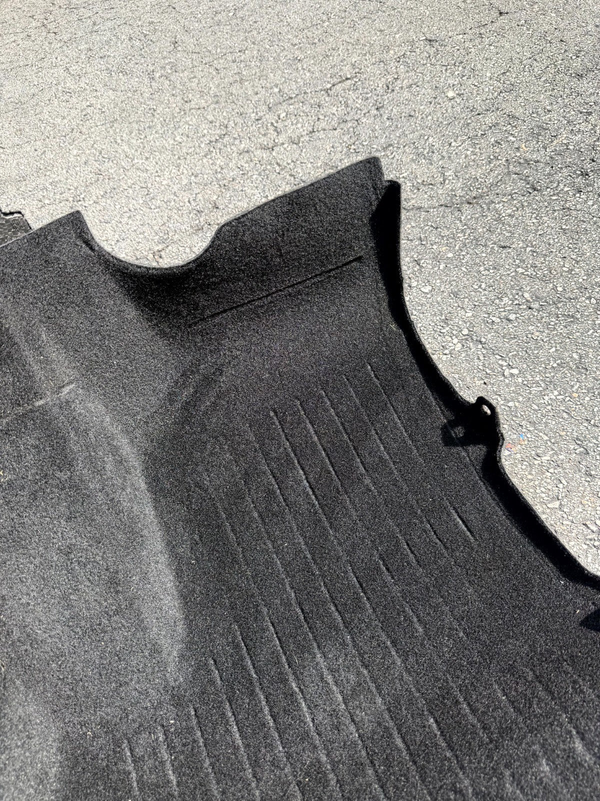 17 - 23 TESLA MODEL 3 FRONT LEFT SIDE FLOOR CARPET COVER LINER OEM, 1127267-00-G