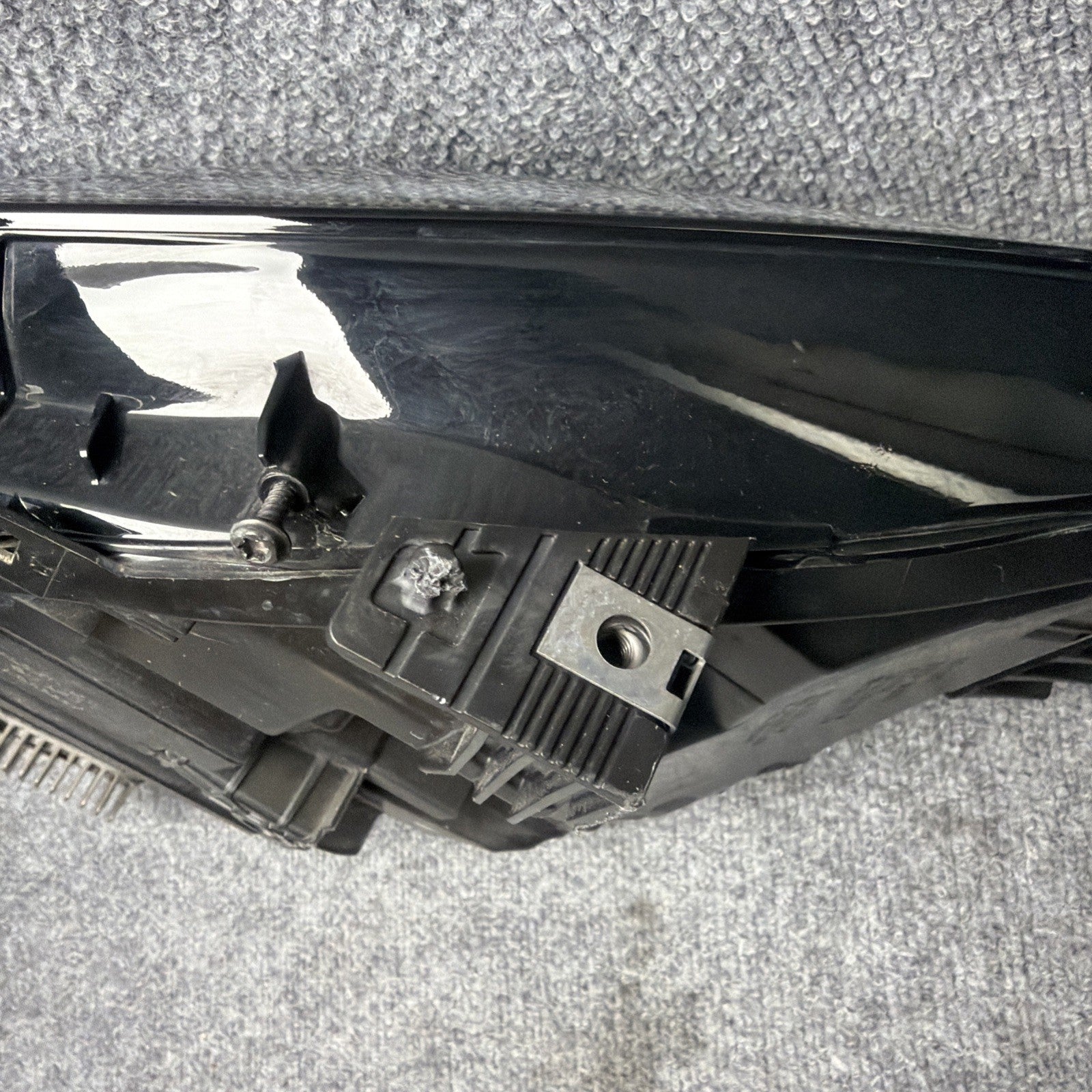 2024-2025 TESLA MODEL 3 HEADLIGHT OEM LEFT LH DRIVER SIDE LED 1694086-00-G