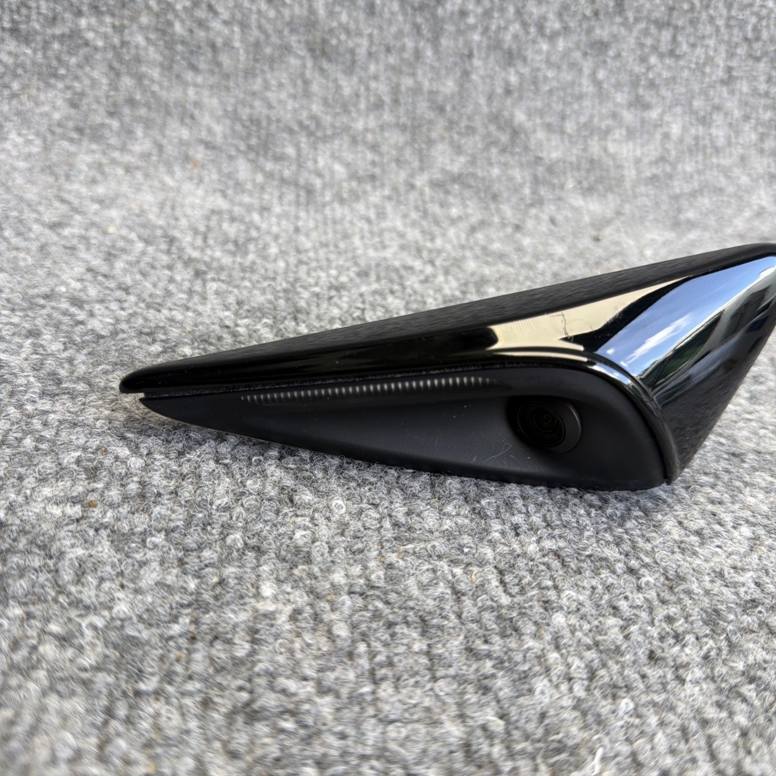 2021-2025 Tesla Model X Front Right Fender Camera 1755423-00-B OEM
